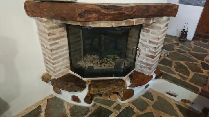 Afrodite'S House-Restaurated Oil Factory Αγιά Εξωτερικό φωτογραφία