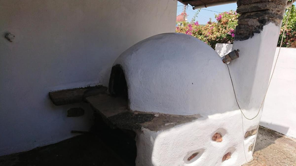 Afrodite'S House-Restaurated Oil Factory Αγιά Εξωτερικό φωτογραφία